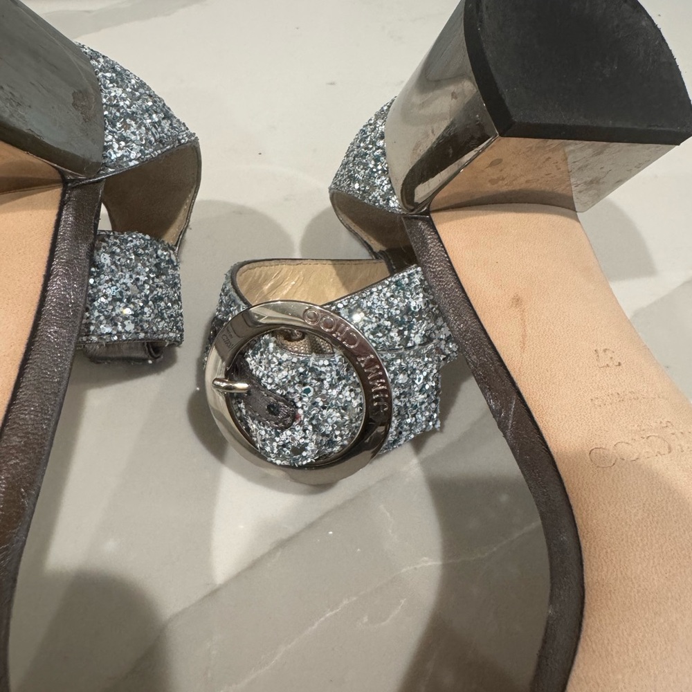 Jimmy Choo Silver Sparkle Sandals for Evening Elegance - Picture 5 of 6